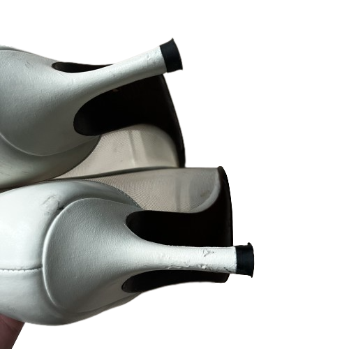 vintage chanel mesh logo pumps 34.5