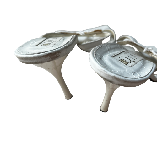 diana white butterfly sandals 6.5