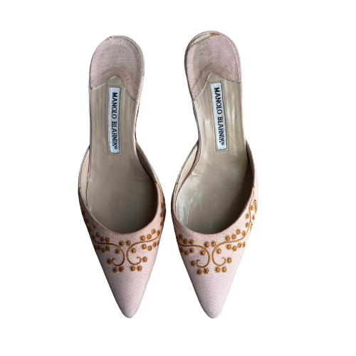 manolo blahnik embroidered mules 36.5