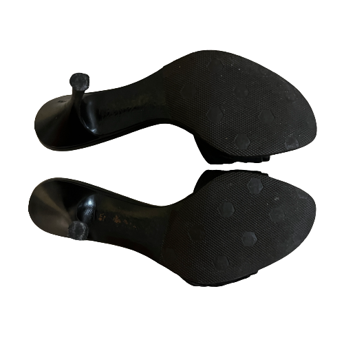 gucci black monogram sandal 36.5