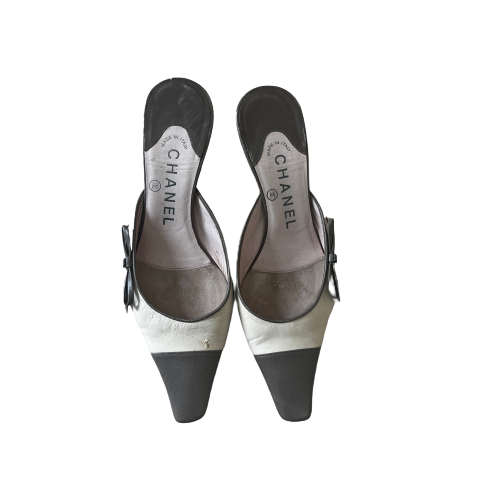 chanel khaki beige bowtie mules 34