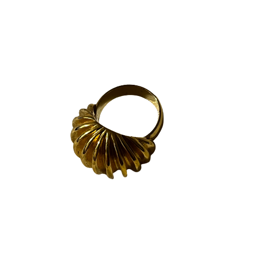 vintage domed gold ring