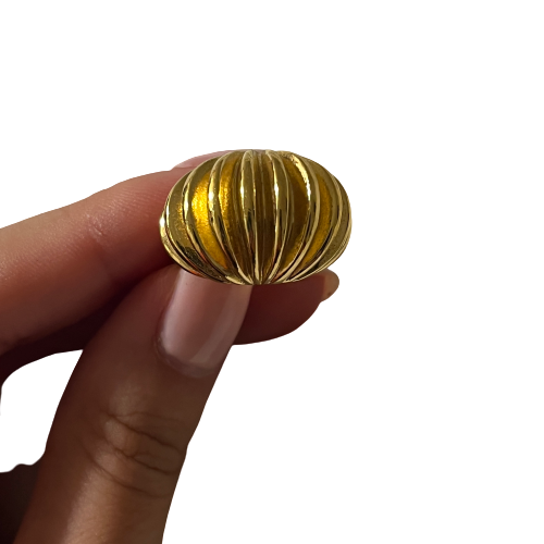 vintage domed gold ring