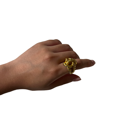 vintage knotted ring